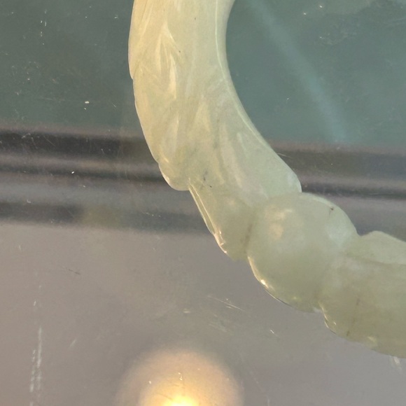 Jade bracelets - Picture 2 of 11